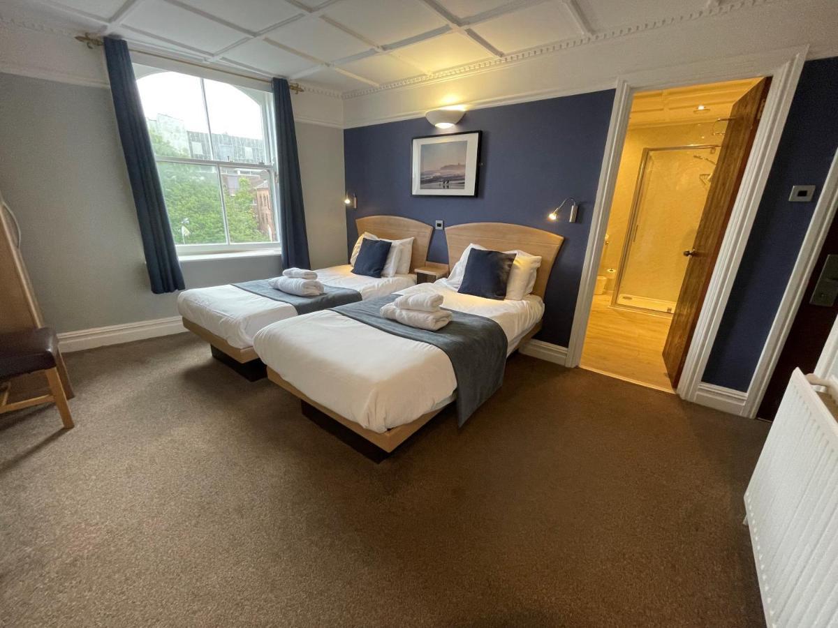 The George 3*